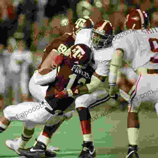 Derrick Thomas In Action For Alabama What It Means To Be Crimson Tide: Gene Stallings And Alabama S Greatest Players