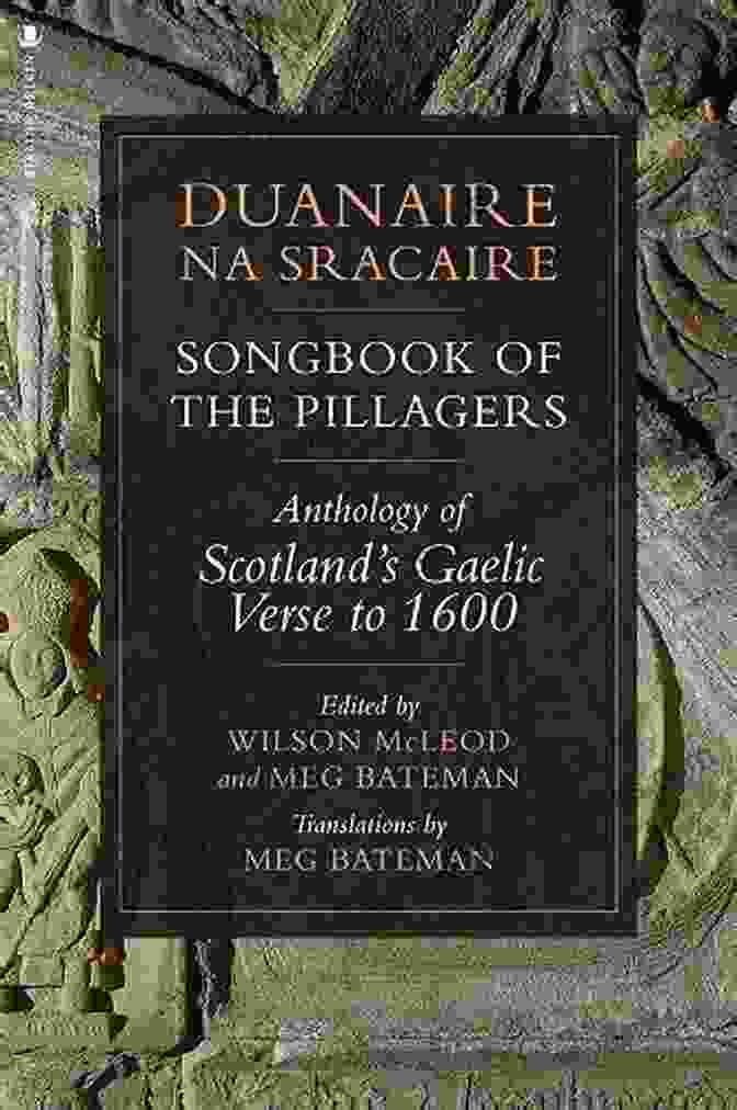 Duanaire Na Sracaire Book Cover Featuring An Intricate Celtic Design With The Title In Gaelic And English Duanaire Na Sracaire: Anthology Of Medieval Gaelic Poetry